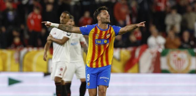 雨果-杜罗：皇马青训球员崛起让我惊喜 瓦伦西亚